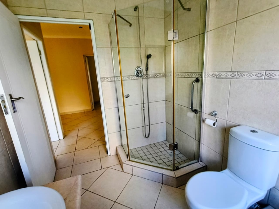 3 Bedroom Property for Sale in Wavecrest Eastern Cape